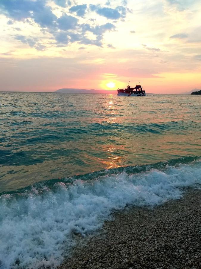 Apartmani Mirona - Tučepi Exteriör bild