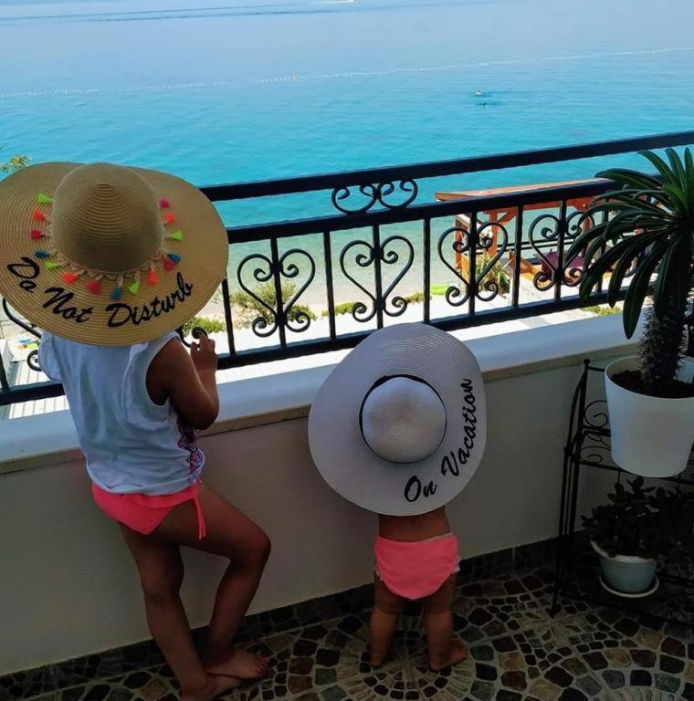 Apartmani Mirona - Tučepi Exteriör bild