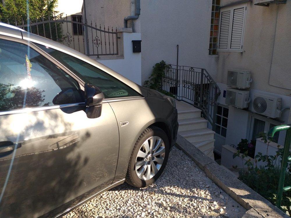 Apartmani Mirona - Tučepi Exteriör bild