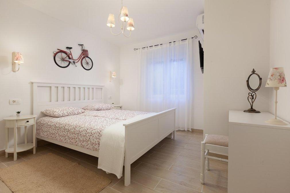 Apartmani Mirona - Tučepi Exteriör bild